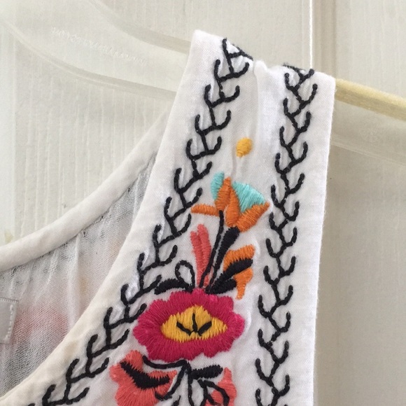 FINAL MARKDOWN LADIES’ Lovers + Friends Boho-style Sundress (XS) - Picture 6 of 13